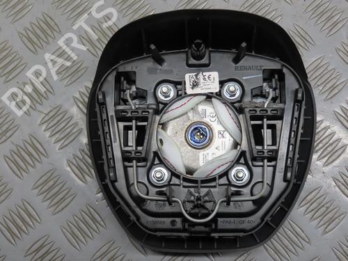 Used Driver airbag RENAULT CAPTUR I (J5_, H5_) 1.5 dCi 110 (110 hp) 27488565