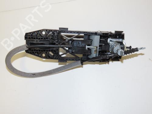 front-left-exterior-door-handle-vw-golf-vii-5g1-bq1-be1-be2-2012-2013-2014-2015-2016-2017-2018-2019-2020-2021-29986695 main image