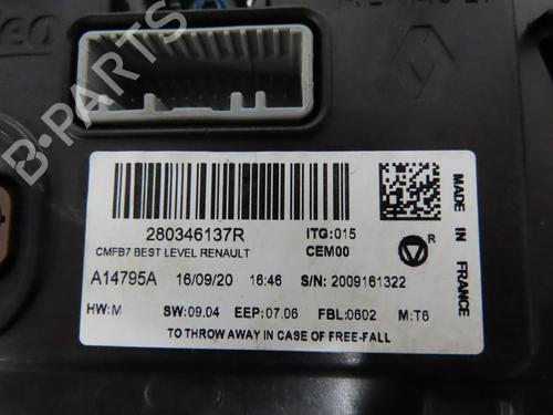 Used Display monitor RENAULT CLIO V (B7_) 1.6 E-TECH 140 (B7MU) (140 hp) 32200322