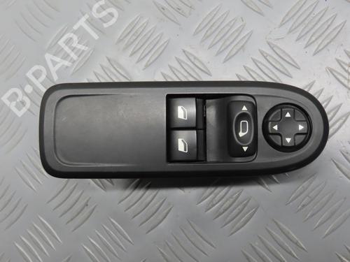 Used Left front window switch CITROËN C3 II (SC_) 1.0 VTi 68 (68 hp) 31843665