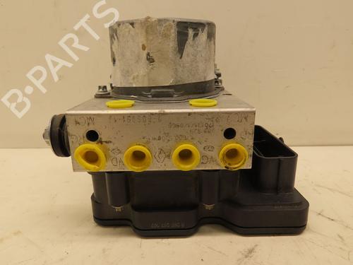 Used ABS pump RENAULT KADJAR (HA_, HL_) 1.2 TCe 130 (HLMR) (130 hp) 29345720