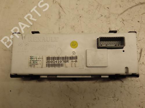 Used Display monitor RENAULT CLIO III (BR0/1, CR0/1) 1.5 dCi (75 hp) 30404350