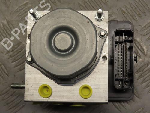 Used ABS pump DACIA SANDERO II TCe 90 (B8M1, B8MA, B8AC) (90 hp) 25859222
