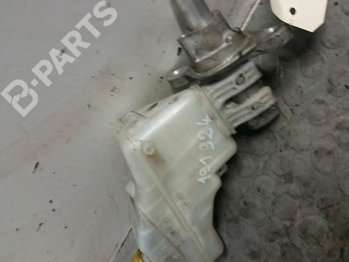 Used Brake master cylinder FIAT GRANDE PUNTO (199_) 1.3 D Multijet (75 hp) 9377423