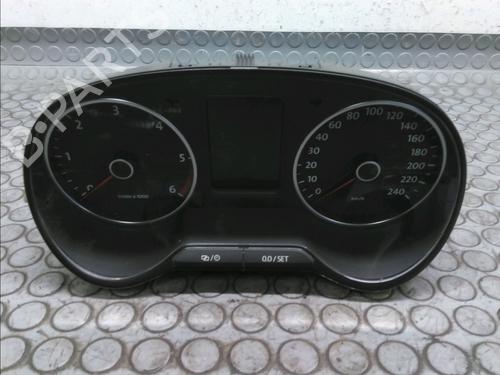 Used Instrument cluster VW POLO V (6R1, 6C1) 1.6 TDI (90 hp) 17779770