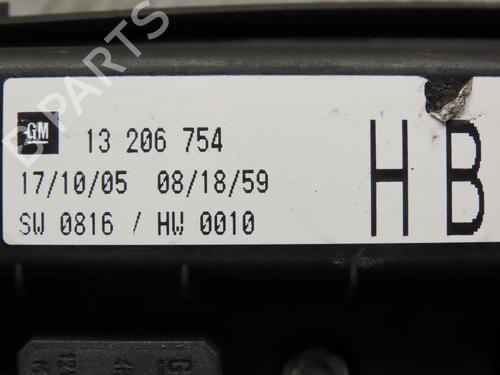 Used Fuse box Fuse box OPEL ZAFIRA / ZAFIRA FAMILY B (A05) 1.9 CDTI (M75) (150 hp) 27488108 27488108