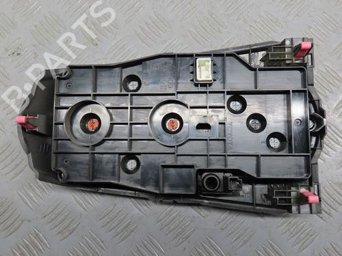 Used Climate control TOYOTA YARIS (_P9_) 1.4 D-4D (NLP90_, NLP90R) (90 hp) 27488454