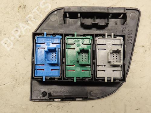 Used Switch RENAULT MASTER III Platform/Chassis (EV, HV, UV) 2.3 dCi 150 FWD (EV0F, HV0F, UV0F, EV03, HV03, UV03) (150 hp) 29136683