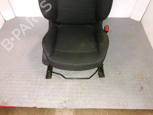 Right front seat PEUGEOT 208 I (CA_, CC_) 1.6 HDi / BlueHDi 75 | BP9383463C16 