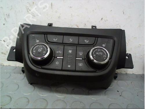 Used Climate control OPEL ZAFIRA TOURER C (P12) 2.0 CDTi (75) (165 hp) 9447388