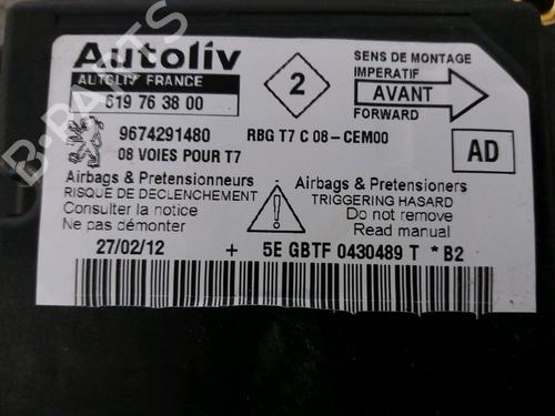 Used ECU airbags PEUGEOT 308 I (4A_, 4C_) 1.6 HDi (92 hp) 12564275