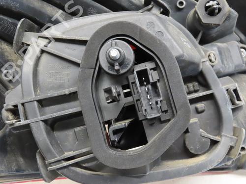 right-taillight-peugeot-208-i-ca_-cc_-2012-2013-2014-2015-2016-2017-2018-2019-2020-2021-27352082 main image