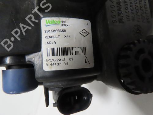 left-front-fog-light-renault-twingo-ii-cn0_-2007-32458127 main image