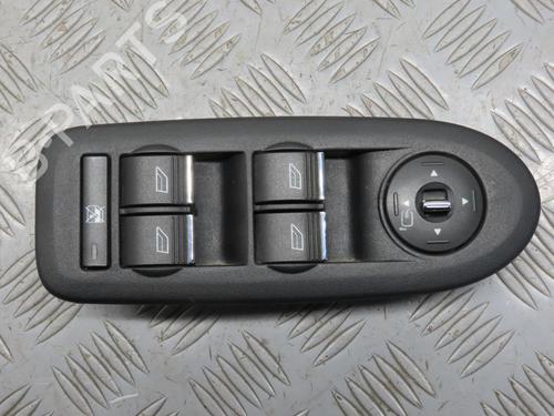 Used Left front window switch FORD KUGA I 2.0 TDCi (140 hp) 9872871