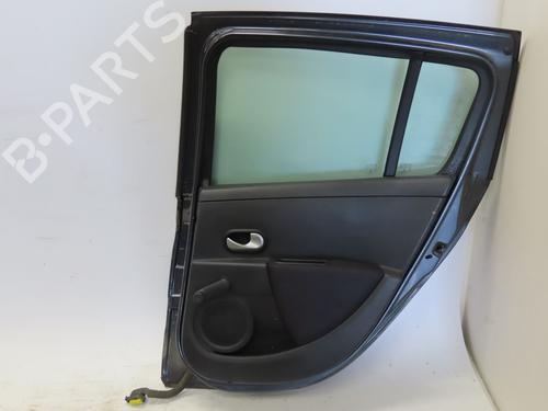 Used Right rear door RENAULT CLIO III (BR0/1, CR0/1) 1.4 16V (98 hp) 27438577