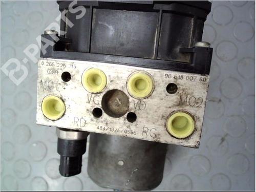 Used ABS pump PEUGEOT 307 CC (3B) 2.0 16V (136 hp) 10701279