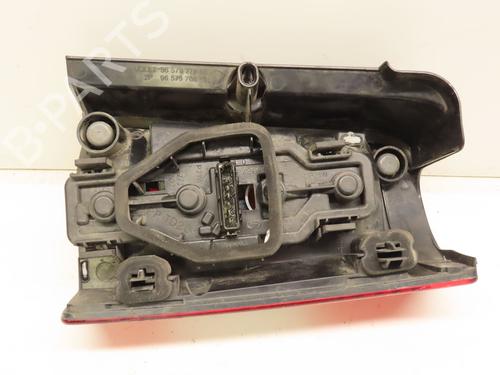 Achterlicht links CITROËN BERLINGO / BERLINGO FIRST Box Body/MPV (M_) 2.0 HDI 90 (MBRHY, MCRHY) (90 hp) 30047968