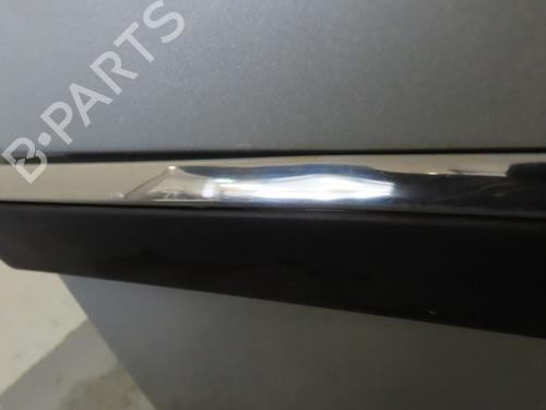 Used Right front door Right front door 23851679 23851679