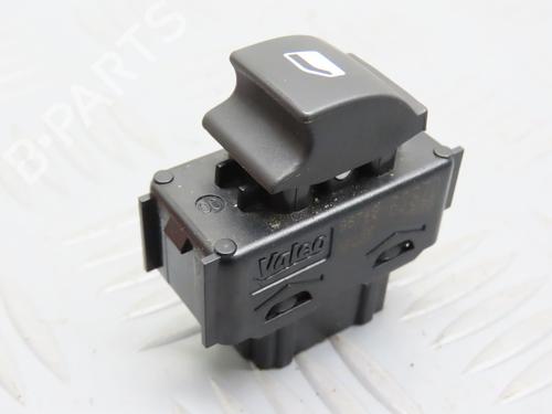 Used Switch PEUGEOT 208 I (CA_, CC_) 1.0 VTi (68 hp) 31276237