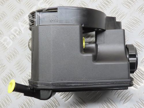 Styring servopumpe PEUGEOT 206 Hatchback (2A/C) 1.4 i (75 hp) 9388420