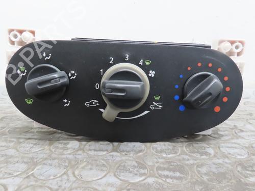 Used Climate control DACIA SANDERO 1.2 16V (75 hp) 17779528