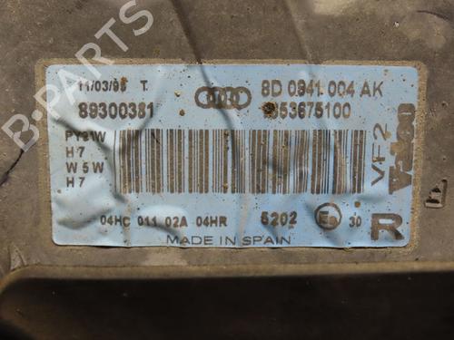 Faro derecho AUDI A4 B5 (8D2) 1.9 TDI (110 hp) 26608016