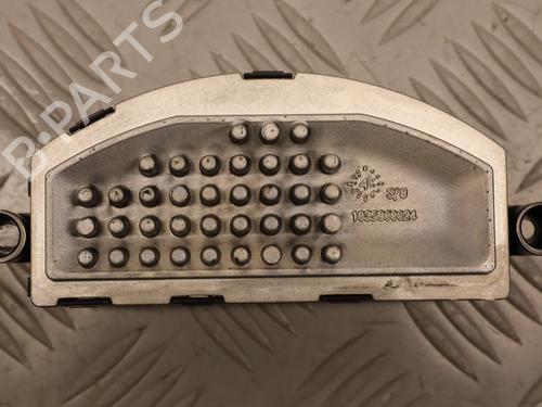 Used Heater resistor Heater resistor VW GOLF VII (5G1, BQ1, BE1, BE2) 1.6 TDI (110 hp) 33031567 33031567