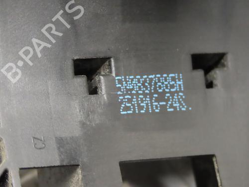 Used Front left exterior door handle VW GOLF VII (5G1, BQ1, BE1, BE2) 1.2 TSI (110 hp) 27488646