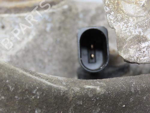 Høyre hjullagerhus spindel AUDI A4 B8 (8K2) 2.0 TDI (143 hp) 30867850