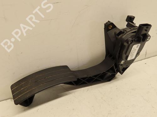 Gaspedaal RENAULT TWINGO III (BCM_, BCA_) 0.9 TCe 90 (BCM9, BCM2) (90 hp) 29643575