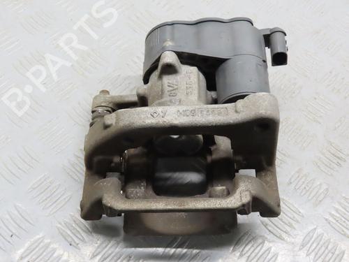 Used Left rear brake caliper PEUGEOT 3008 II SUV (MC_, MR_, MJ_, M4_) 1.2 THP/ PureTech 130 (MRHNSM, MRHNSU, MRHNSJ, MRHNYW,... (131 hp) 25778897
