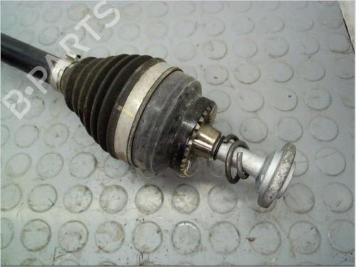 Used Left rear driveshaft BMW X1 (F48) xDrive 20 d (190 hp) 9389340