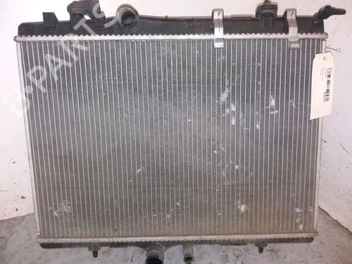 Used Water radiator Water radiator 9378567 9378567