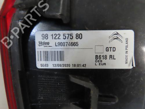 Used Left taillight Left taillight CITROËN C3 III (SX) 1.2 THP 110 (SXHNPS, SXHNZT, SXHNZ6) (110 hp) 33835533 33835533