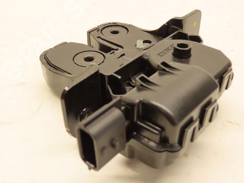 Used Tailgate lock RENAULT MEGANE IV Hatchback (B9A/M/N_) 1.2 TCe 130 (B9MR) (130 hp) 29380285