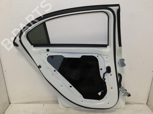 Dør venstre bak Dør venstre bak MERCEDES-BENZ A-CLASS (W176) A 200 CDI / d 4-matic (176.002) (136 hp) 39755514 39755514