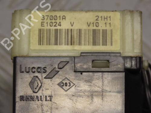 Used Steering column stalk RENAULT SCÉNIC I MPV (JA0/1_, FA0_) 1.6 (JA00, JA16, JA15, JA19, JA1V, JA2B, JA2C, JA0B,... (107 hp) 10356691