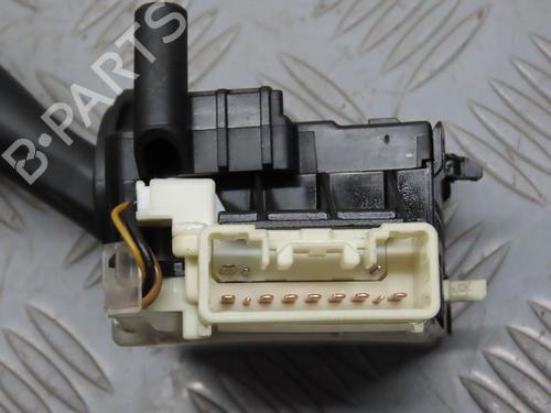 Used Headlight switch TOYOTA YARIS (_P1_) 1.0 (SCP10_, SCP10R) (65 hp) 19578225