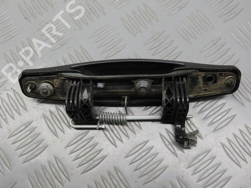 Używane Klamka zewnętrzna drzwi przednich lewych DACIA DUSTER (HS_) 1.5 dCi (HSMC) (107 hp) 31030579