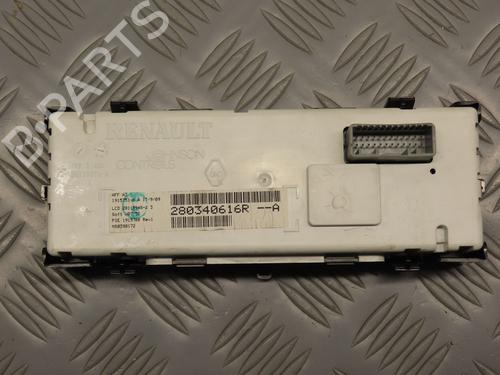 Used Display monitor RENAULT MEGANE III Hatchback (BZ0/1_, B3_) 1.9 dCi (BZ0N, BZ0J) (131 hp) 19653319
