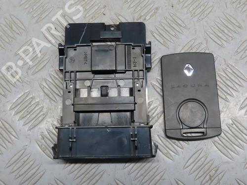 Card reader RENAULT LAGUNA III (BT0/1) 2.0 16V (BT05, BT0F, BT0W) (140 hp) 18076595