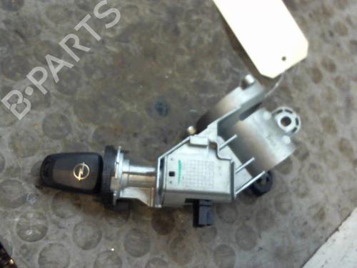 Used Ignition barrel OPEL CORSA D (S07) 1.3 CDTI (L08, L68) (75 hp) 9381617