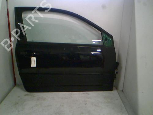 Used Right front door VW POLO IV (9N_, 9A_) 1.4 16V (75 hp) 9376516