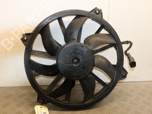 radiator-fan-toyota-prius-_w3_-2008-2009-2010-2011-2012-2013-2014-2015-2016-36282765 main image