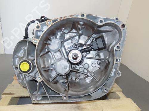 Used Gearbox PEUGEOT 3008 I MPV (0U_) 2.0 HDi Hybrid4 (0URHCA) (200 hp) 19490367
