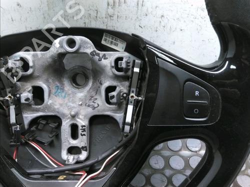 Steering wheel RENAULT CLIO IV (BH_) 1.5 dCi 90 | BP17777690C49