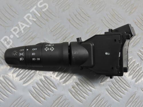Used Headlight switch NISSAN X-TRAIL I (T30) 2.2 dCi 4x4 (136 hp) 17995445