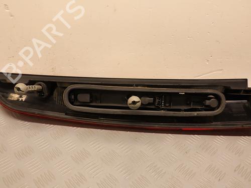 Feu arrière droit RENAULT KANGOO (KC0/1_) 1.2 16V (KC05, KC06, KC03, KC0T, KC0W, KC1D) (75 hp) 32354266