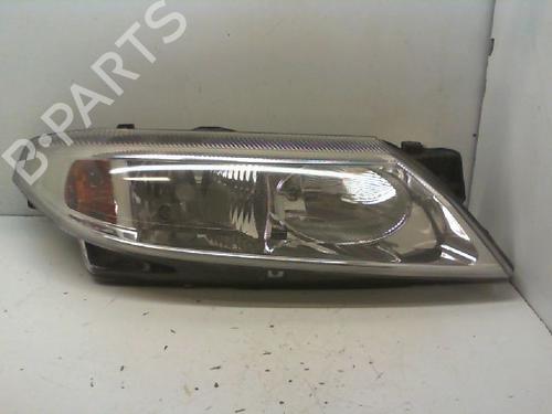 Used Right headlight RENAULT LAGUNA II (BG0/1_) 1.9 dCi (BG08, BG0G) (120 hp) 9373820