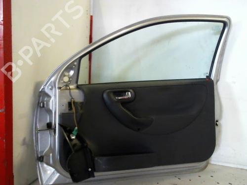 Used Right front door OPEL CORSA C (X01) 1.3 CDTI (F08, F68) (70 hp) 9375044